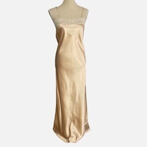 Vintage Sartori Slip Dress Nightgown‎ Lingerie Golden Peach Lace Trim Canada